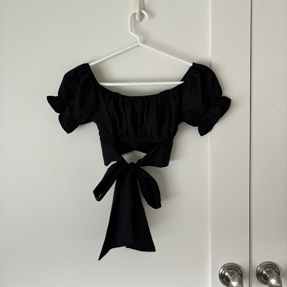 Black Ruffle Top (Size XS)